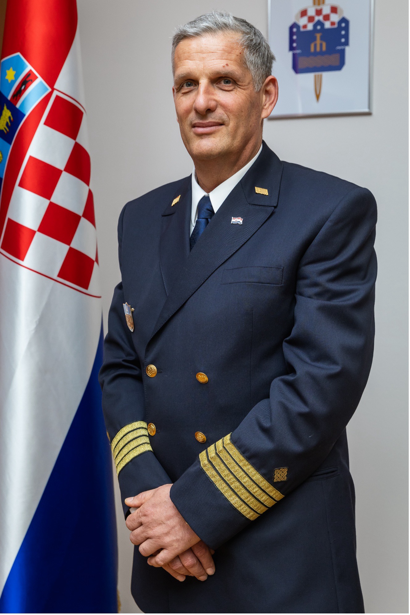 izv. prof. dr. sc. Luka Mihanović